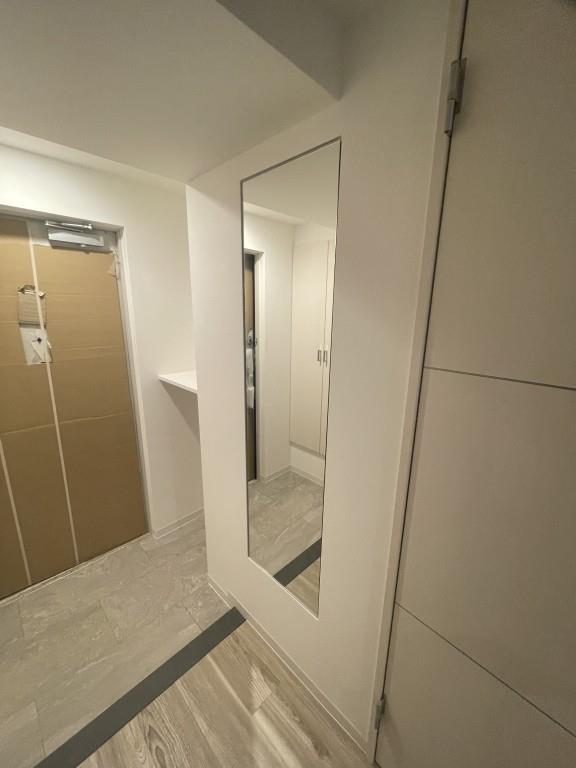 メゾンレクト 玄関