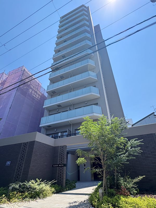 鉄筋コンクリート造14階建て