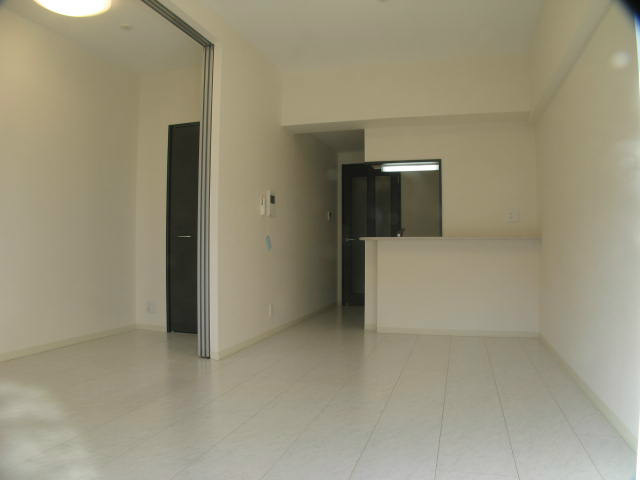 アン･ボルヌ リビング