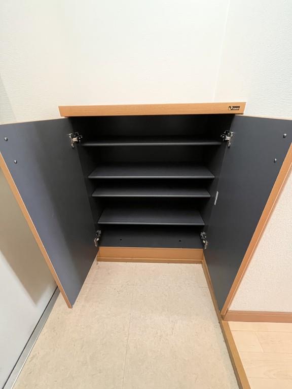 エストゥ・ディオ 玄関