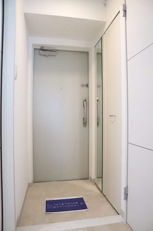 セレーナ コンフォルト天神橋 玄関