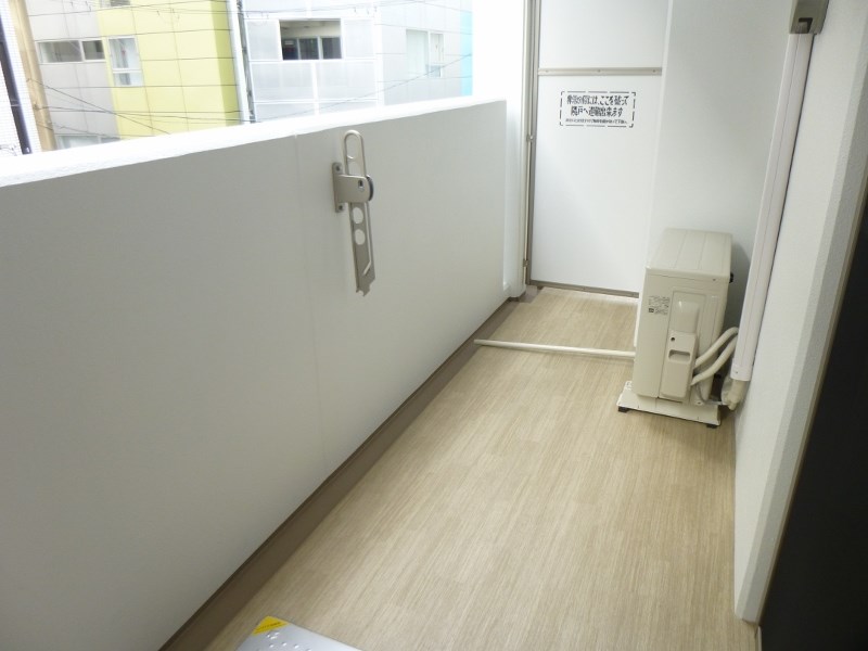 セレーナ コンフォルト天神橋 ベランダ