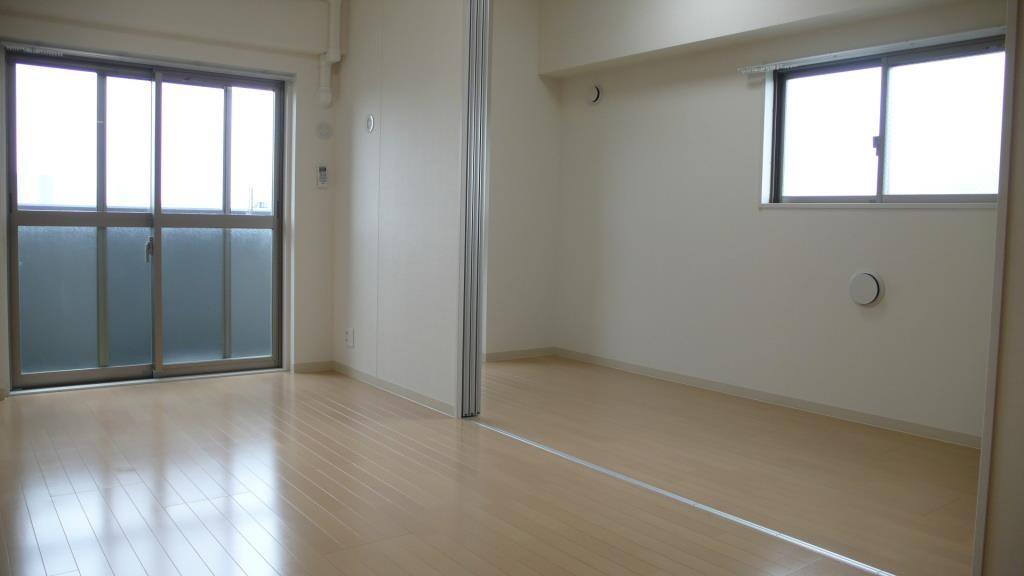 RobustCourt リビング