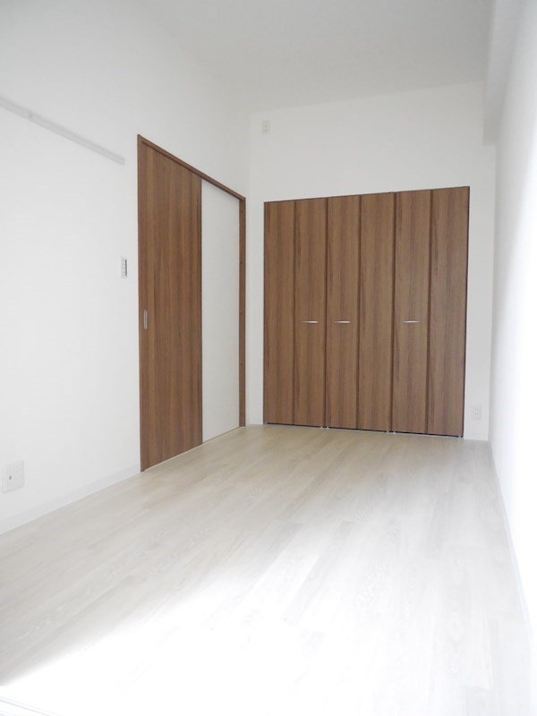 プログレッセ新大阪 ベッドルーム