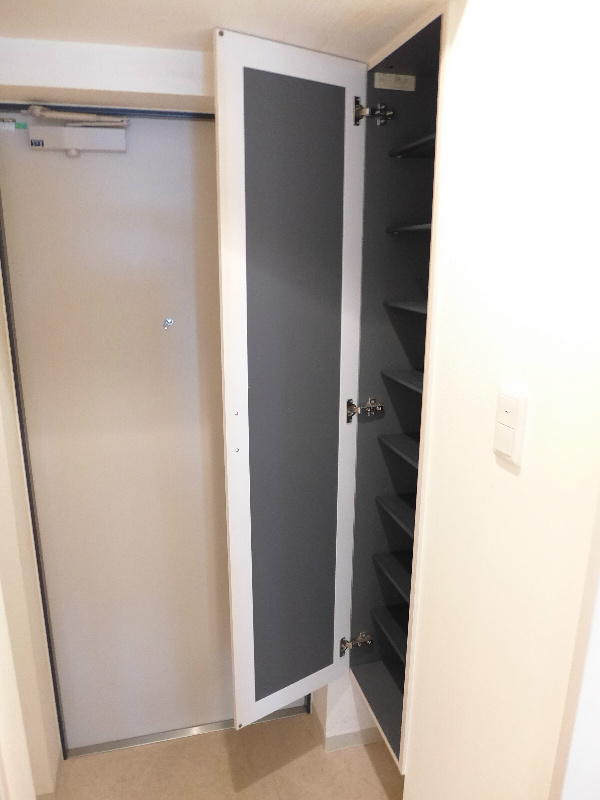 グランディール タチバネ 玄関