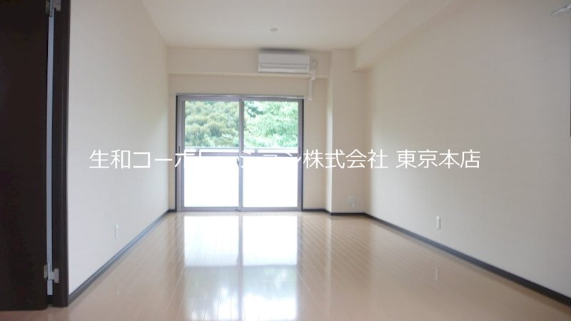 アルブル代々木八幡 リビング