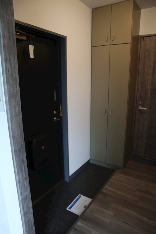 エスティガーデン 玄関