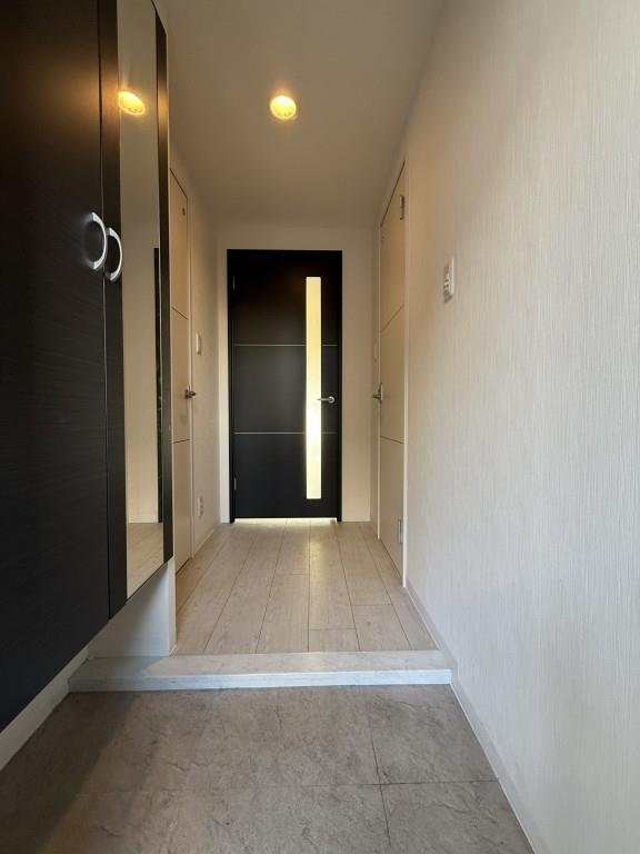 ラルシェパルク新大阪 玄関