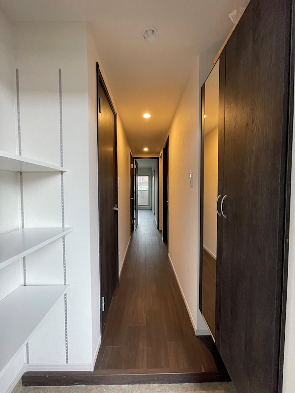 ルミネ中央 玄関