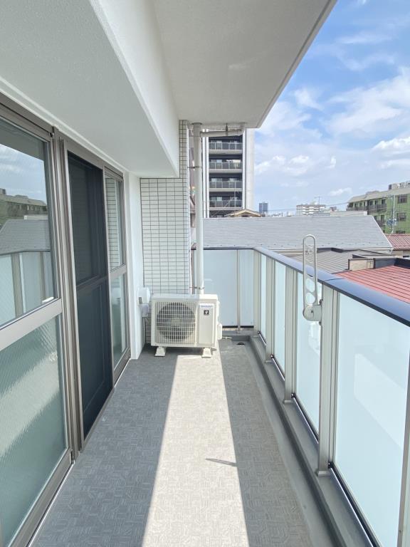 ブリリアント トゥデイ ベランダ