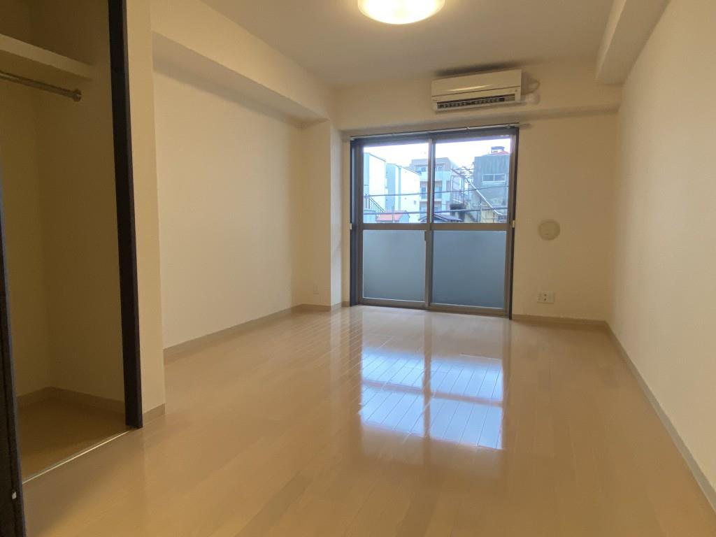 CONFORT NISHIHIRO ベッドルーム