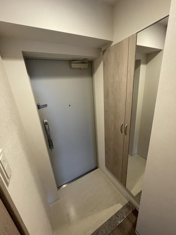 アグレアーブル エモア 玄関