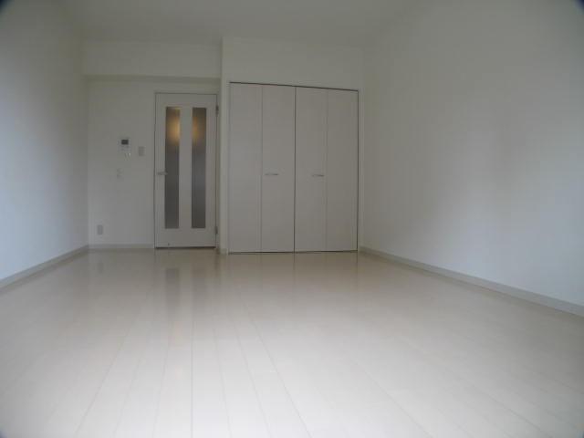 ラフィネ所沢 リビング