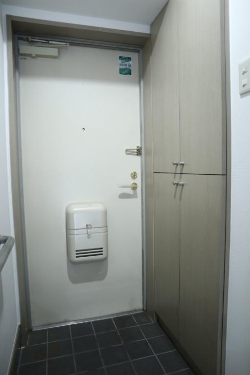 クレールコート光が丘 玄関