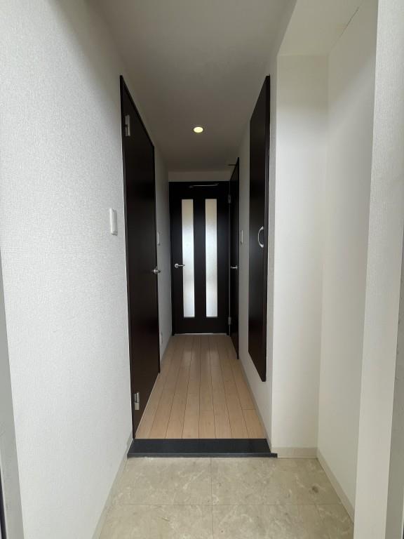 アストラルコート 玄関