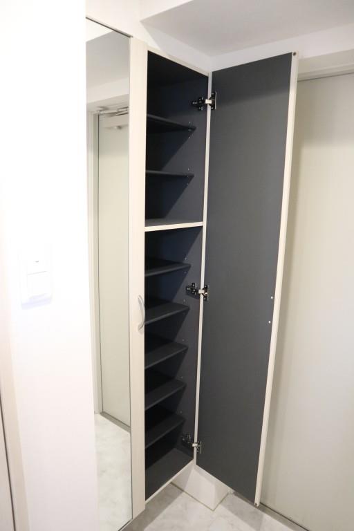 グランシャリオ(江戸川区) 玄関