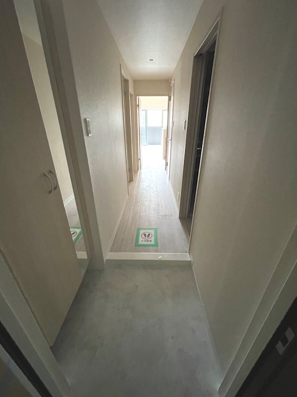 PRIME RESIDENCE NAMIKI 玄関