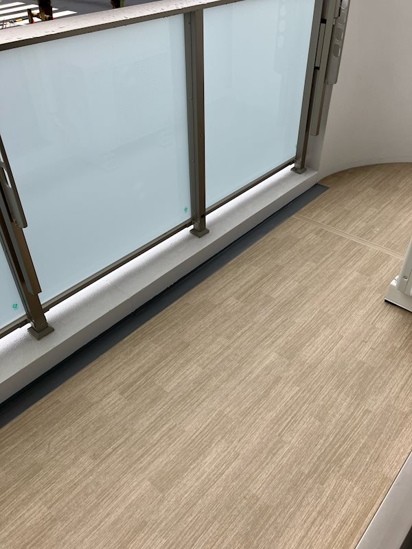 アヴェニーユ参番館 ベランダ