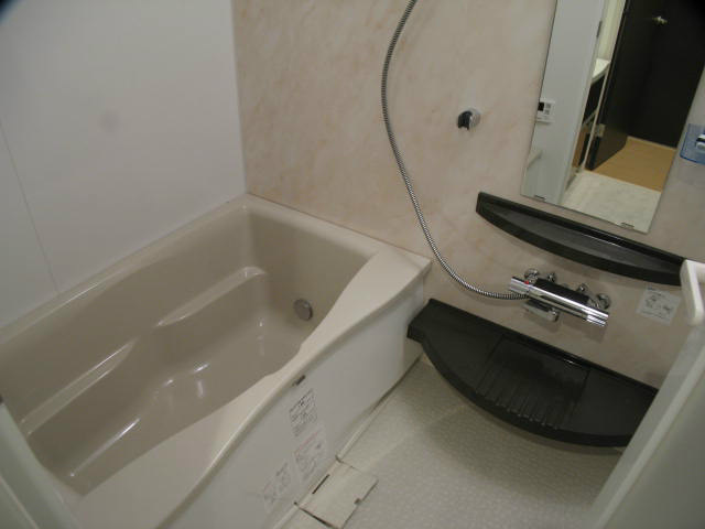 リリー･ラ･アルディス 風呂画像