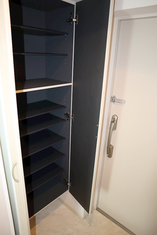 ロイヤルコート日本橋人形町 玄関