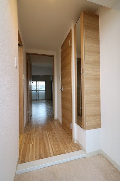 サン・レスポワール十条 玄関