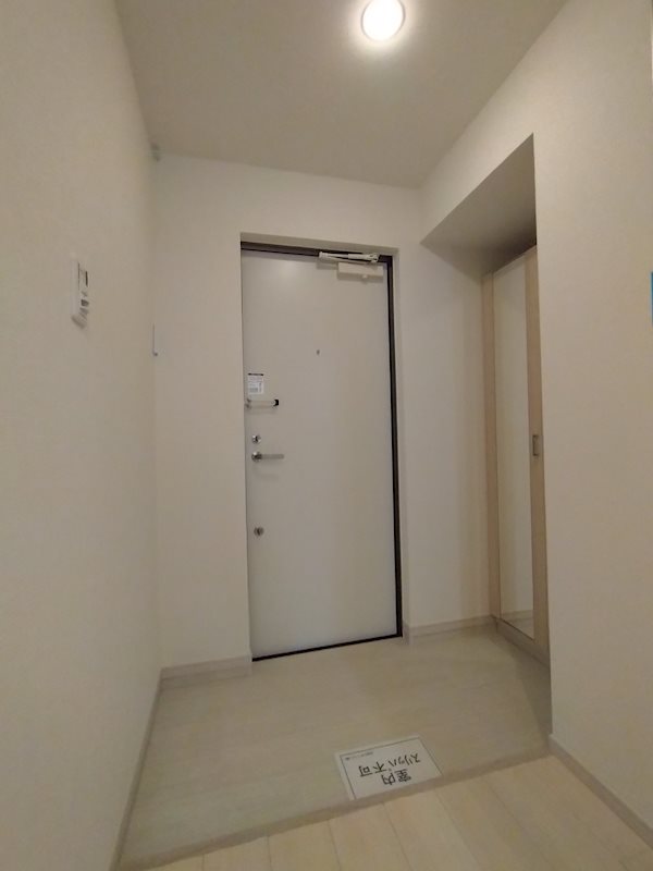 リプライネ中楠 玄関