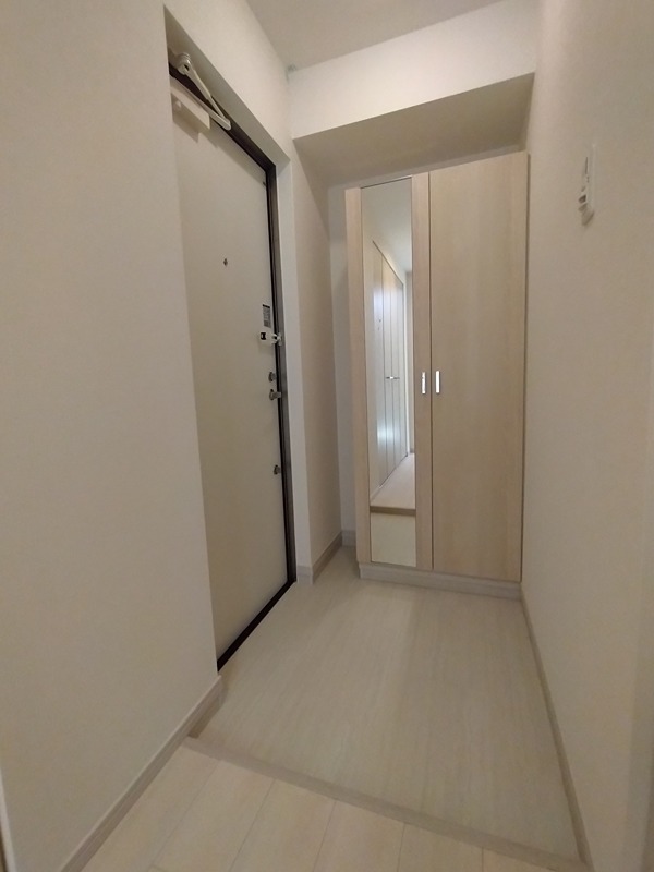 リプライネ中楠 玄関