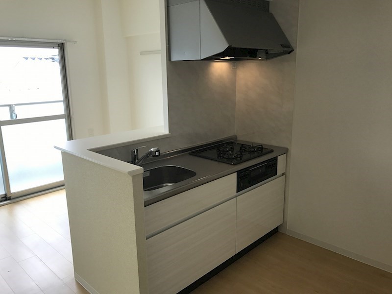 リラスクエア八尾宮町Ⅱ キッチン