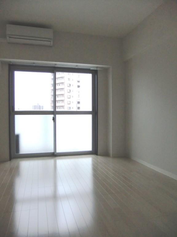 Apartment 桜 リビング