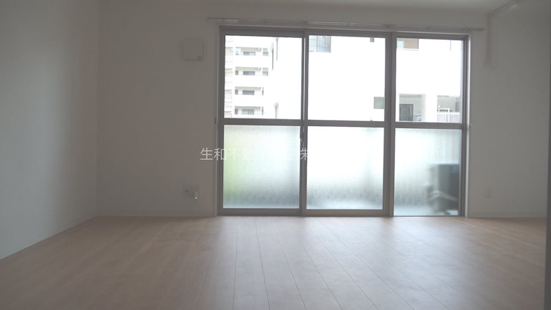 アクア チェントロ リビング