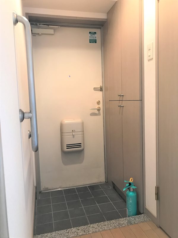 クレールコート光が丘 玄関