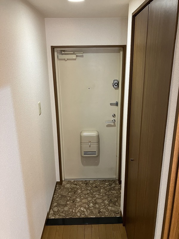 パークシャトー平野白鷺 玄関