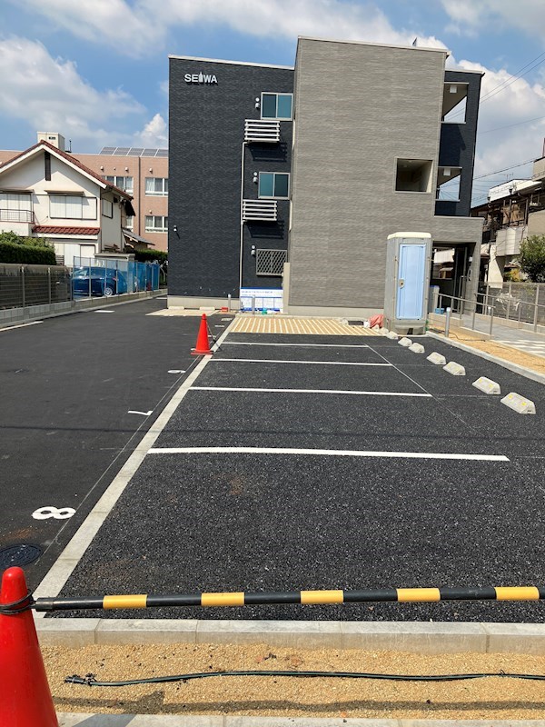エーデルハイム 駐車場
