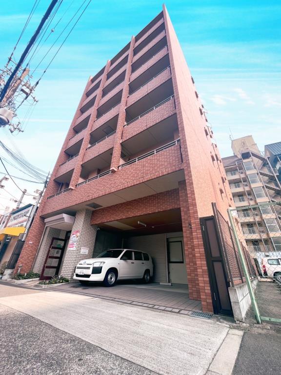 ロイヤルグレース 201号室 外観