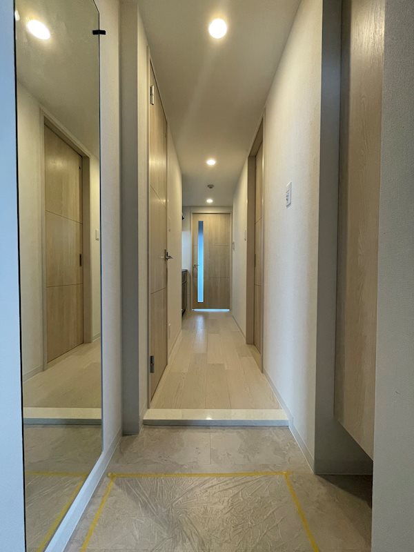 トリアノン塚口 玄関