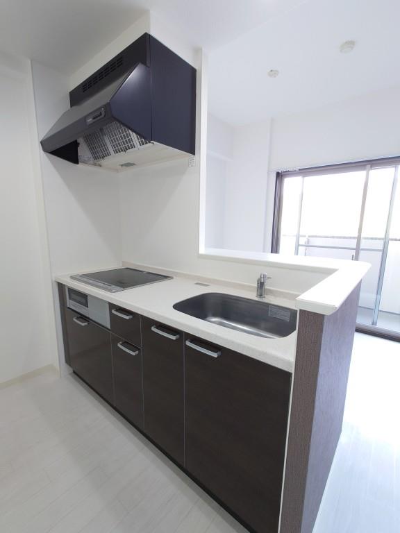 LUO MAROON キッチン