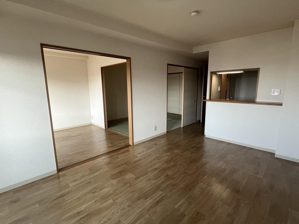 アジュール西端 リビング