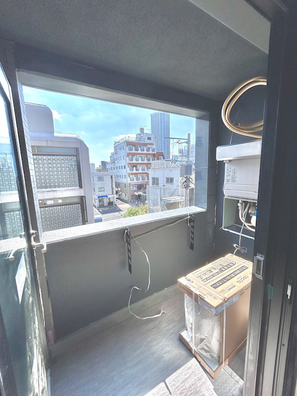 ハルズコート市谷台町 ベランダ