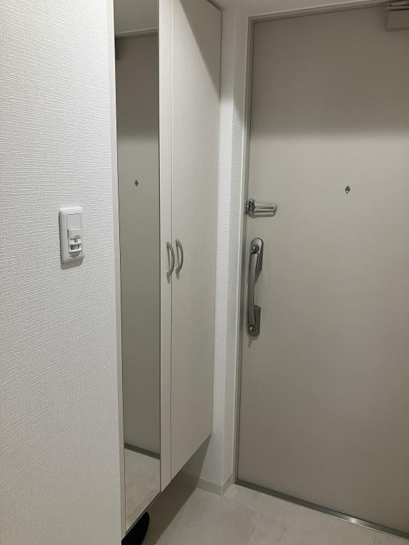BROU上町台 玄関