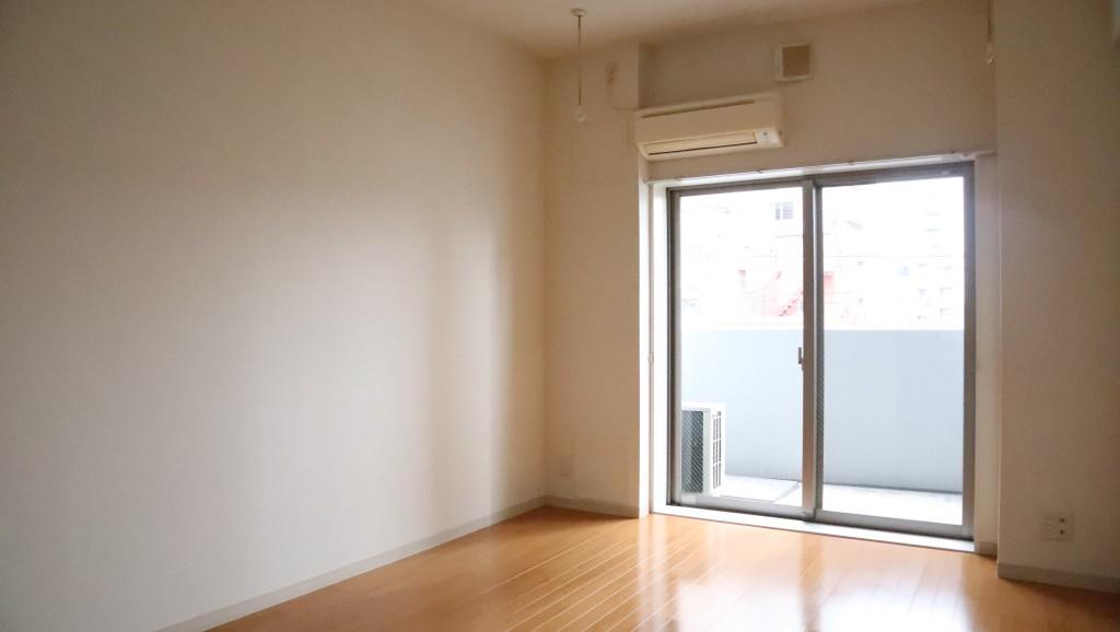 ニューボンデージ リビング