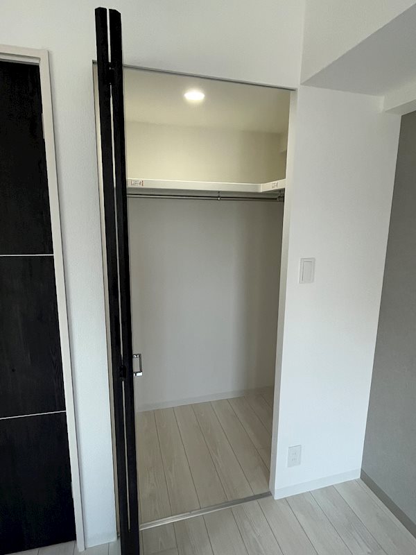 ドゥ バーグ渡辺通 その他5