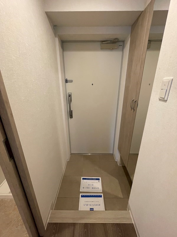 フレアコート北千住 玄関