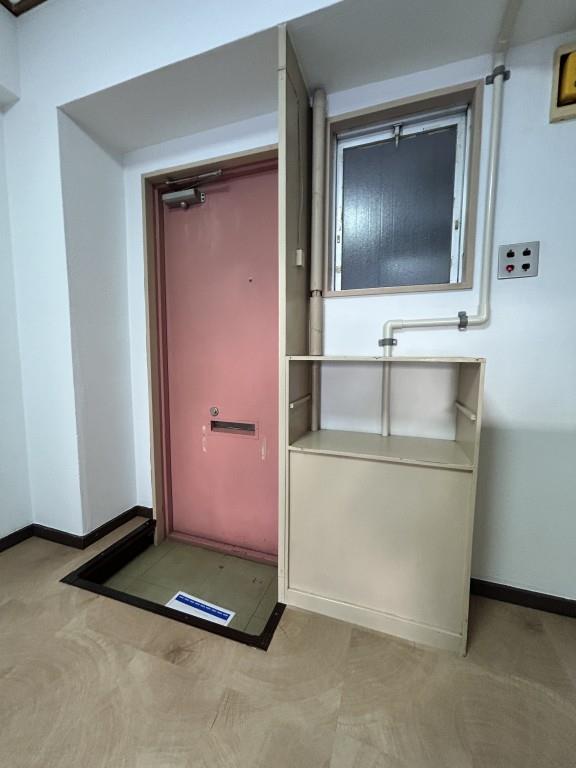 東陽第三関根ビル 玄関