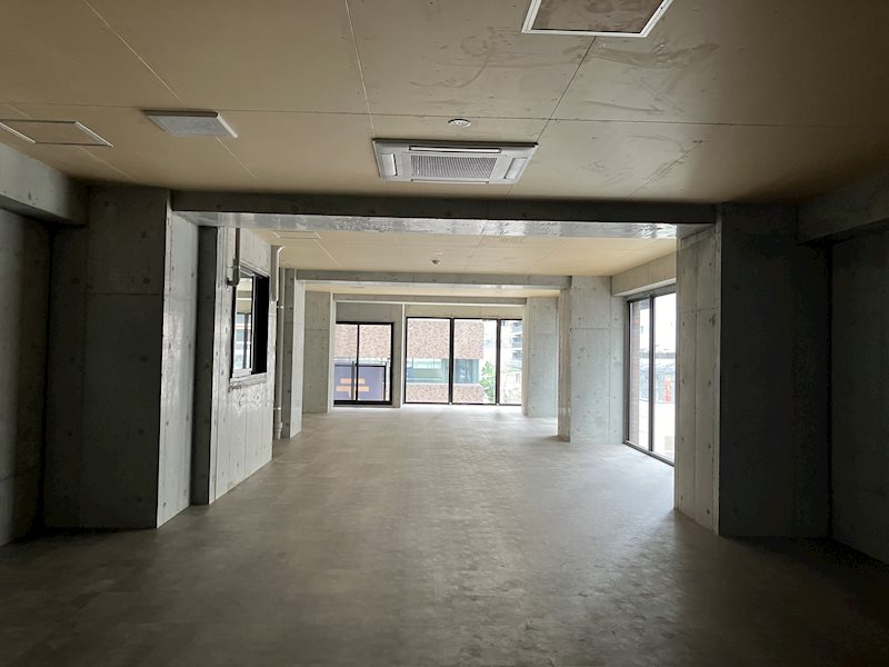 SSI本町 玄関