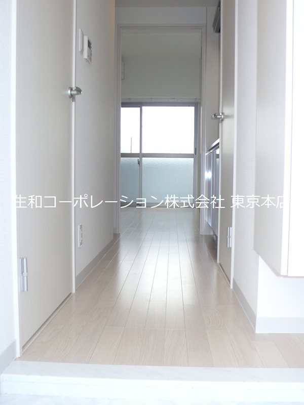 クローネ住吉 玄関