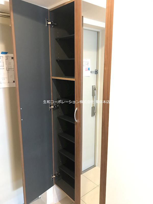 グレースローズ 玄関