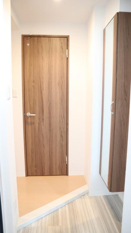 エムロード 玄関