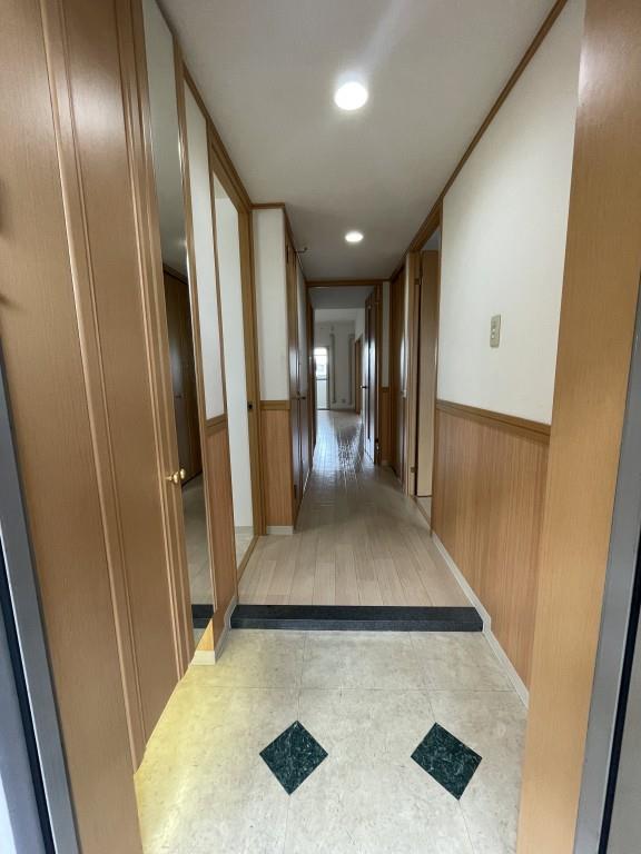 アルブル新石切 玄関