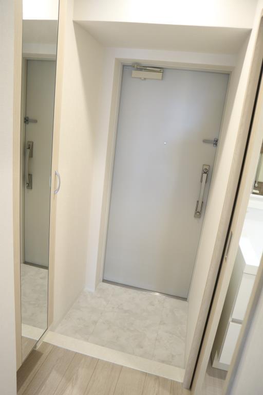 アルシェ新宿 玄関