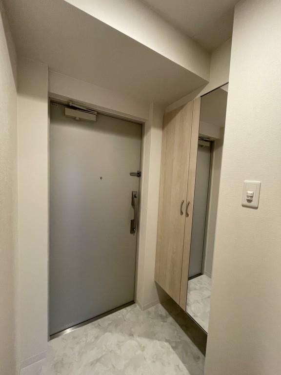 GARDEN COURT A 西高島平 玄関